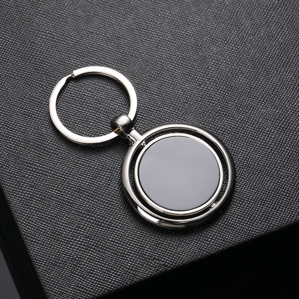 ROUND METAL KEYCHAIN